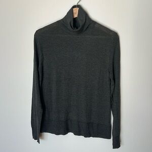 Zara | Gray Turtleneck Sweater